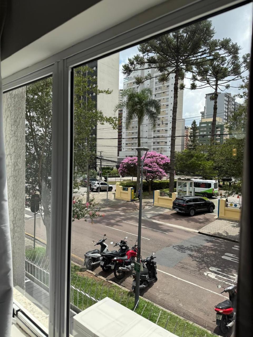 Esquina Batel - Hotel Economico Curitiba Exterior foto